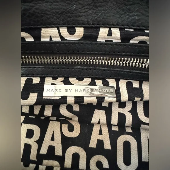 Marc Jacobs Black Satchel with Wallet - Picture 5 of 16